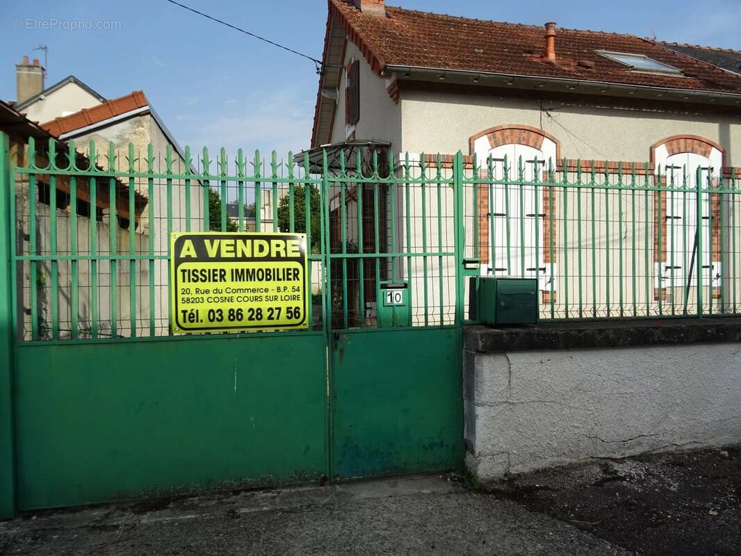 Maison à COSNE-COURS-SUR-LOIRE