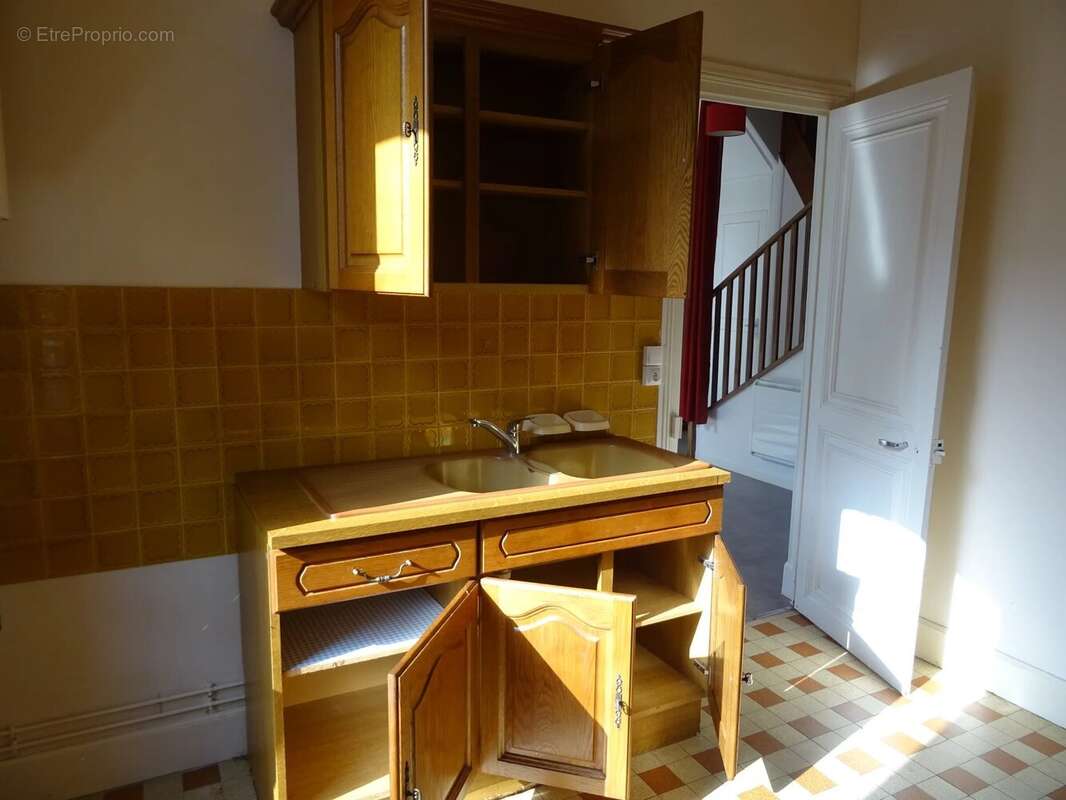 Maison à COSNE-COURS-SUR-LOIRE