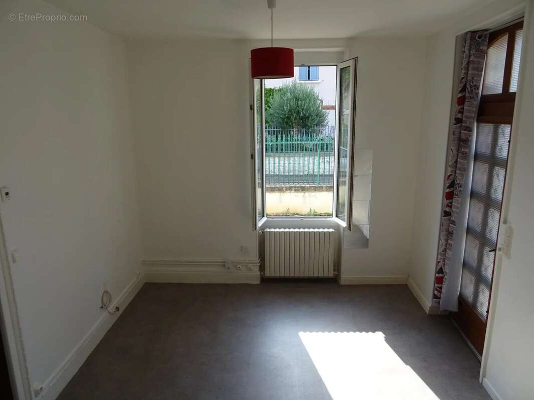 Maison à COSNE-COURS-SUR-LOIRE