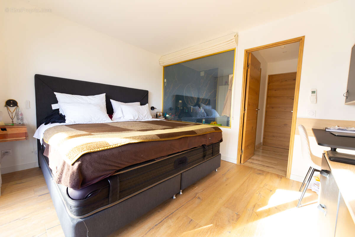 Appartement à MANDELIEU-LA-NAPOULE