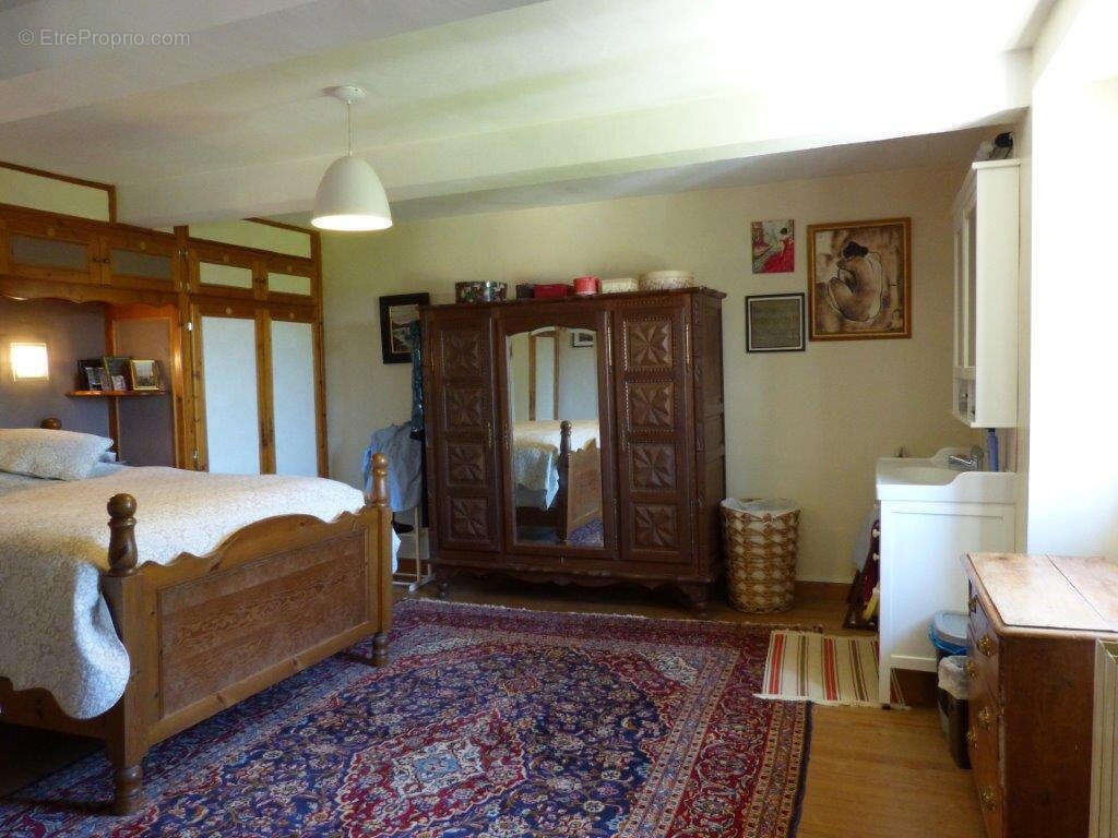m chambre 1 - Maison à MONT-DE-MARRAST