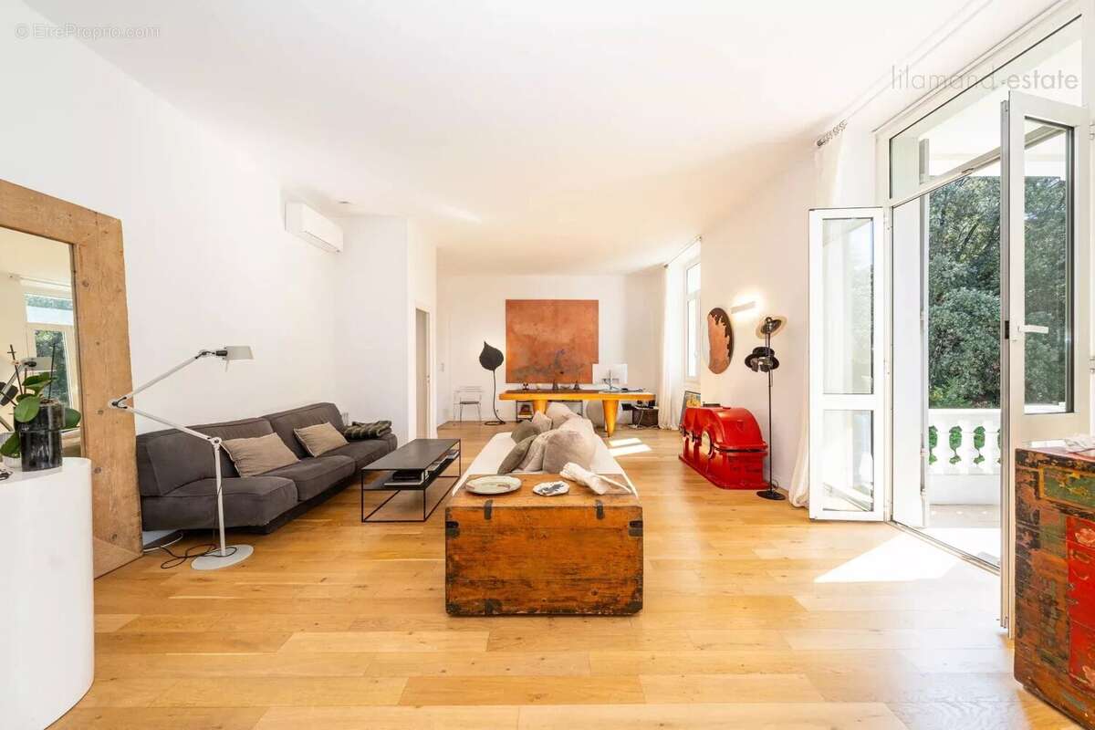 Appartement à LE CANNET