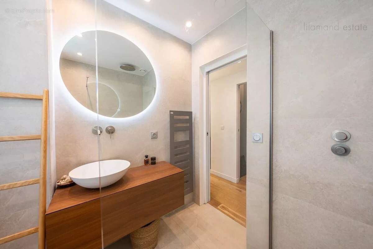 Appartement à LE CANNET