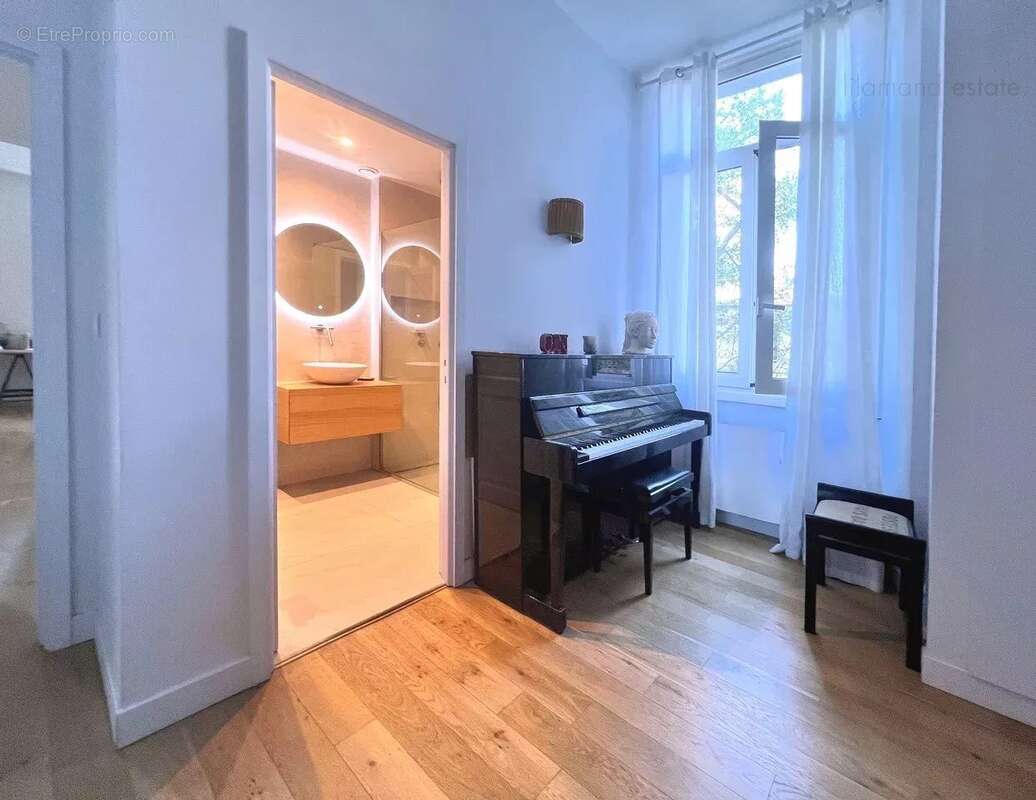 Appartement à LE CANNET