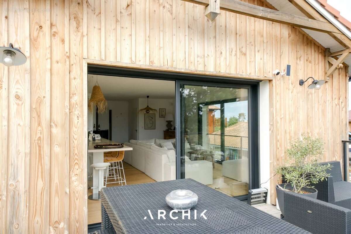 Maison à GUJAN-MESTRAS