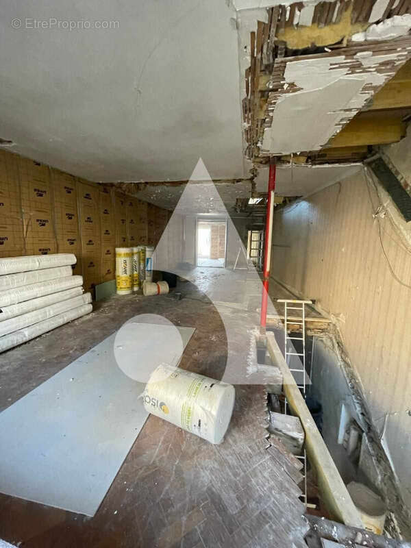 Maison à NEUFCHATEAU