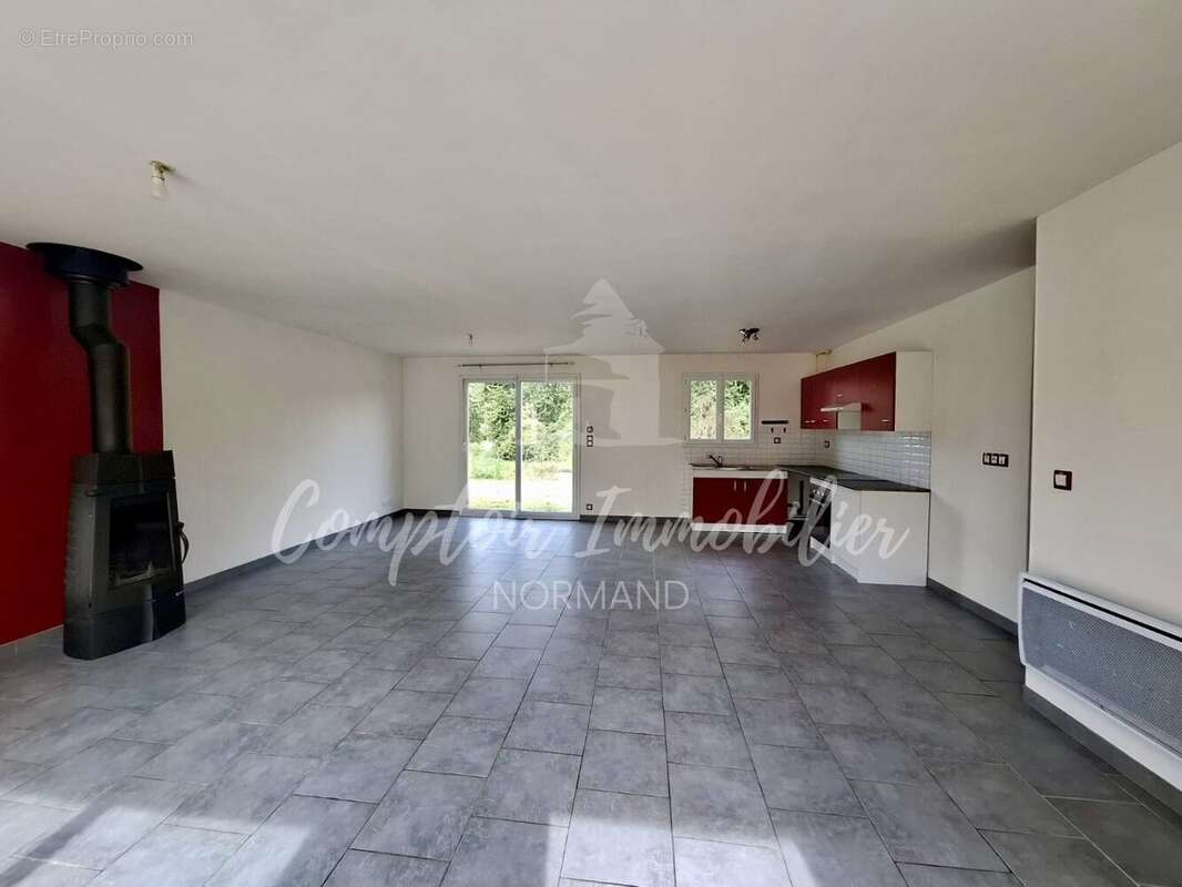 Maison à AUZOUVILLE-SUR-SAANE