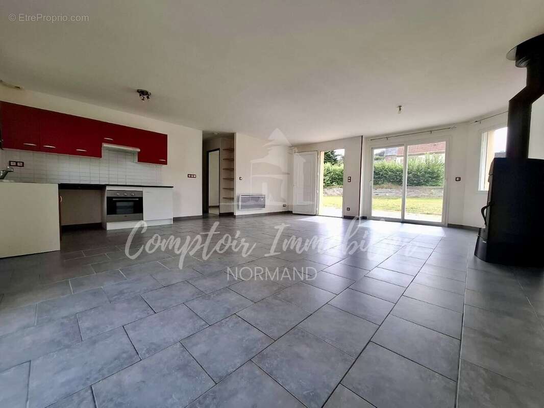 Maison à AUZOUVILLE-SUR-SAANE