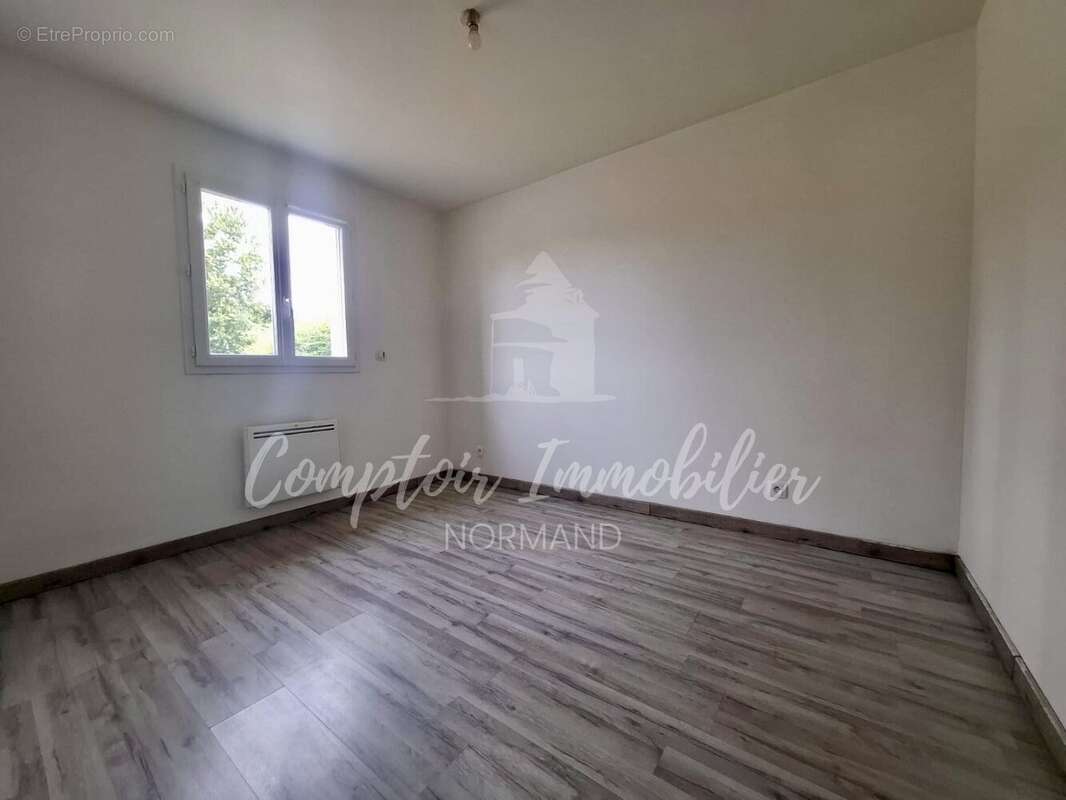 Maison à AUZOUVILLE-SUR-SAANE