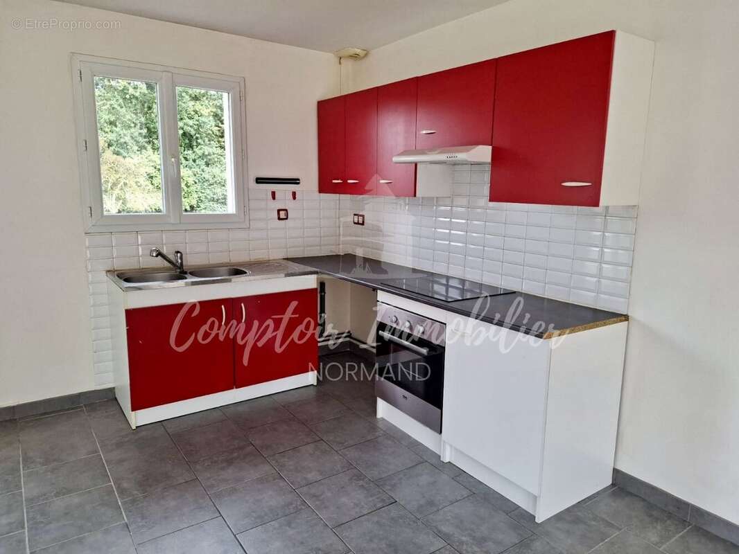 Maison à AUZOUVILLE-SUR-SAANE