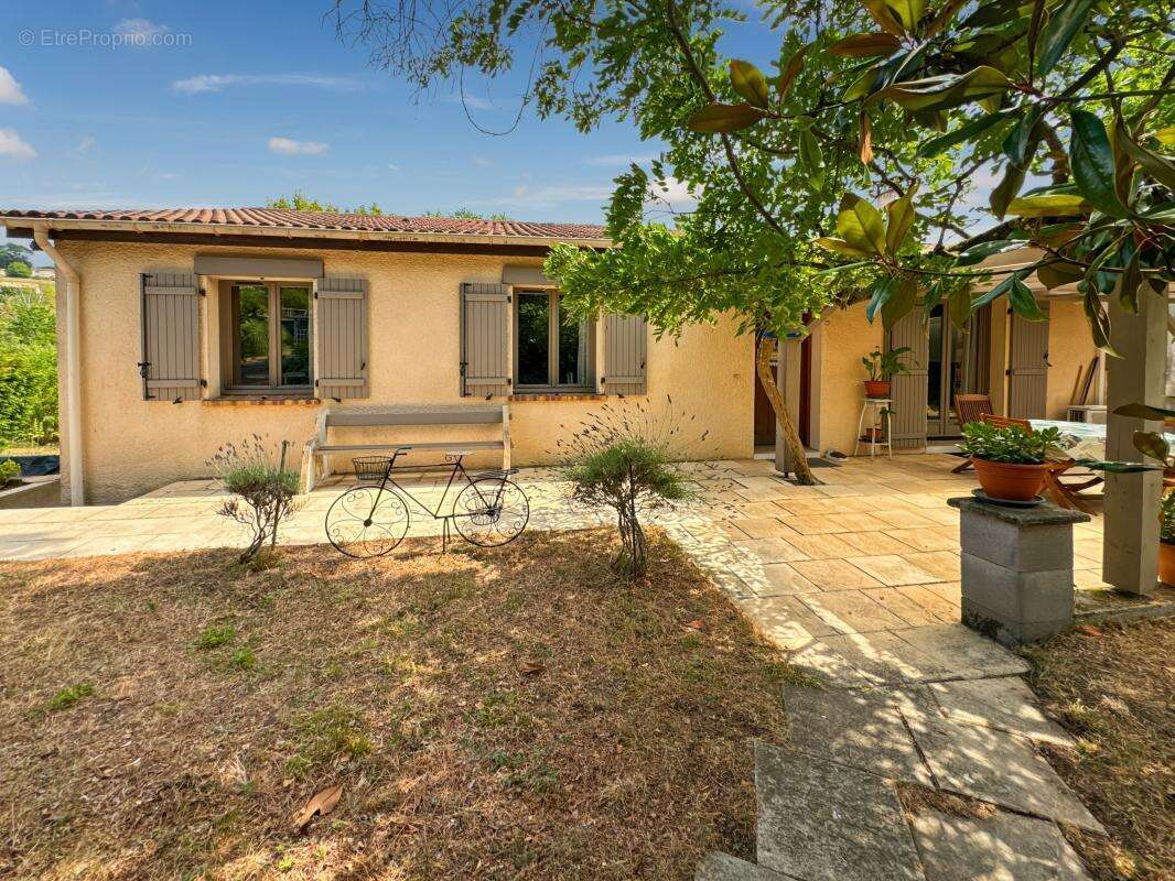 Maison à COULOUNIEIX-CHAMIERS