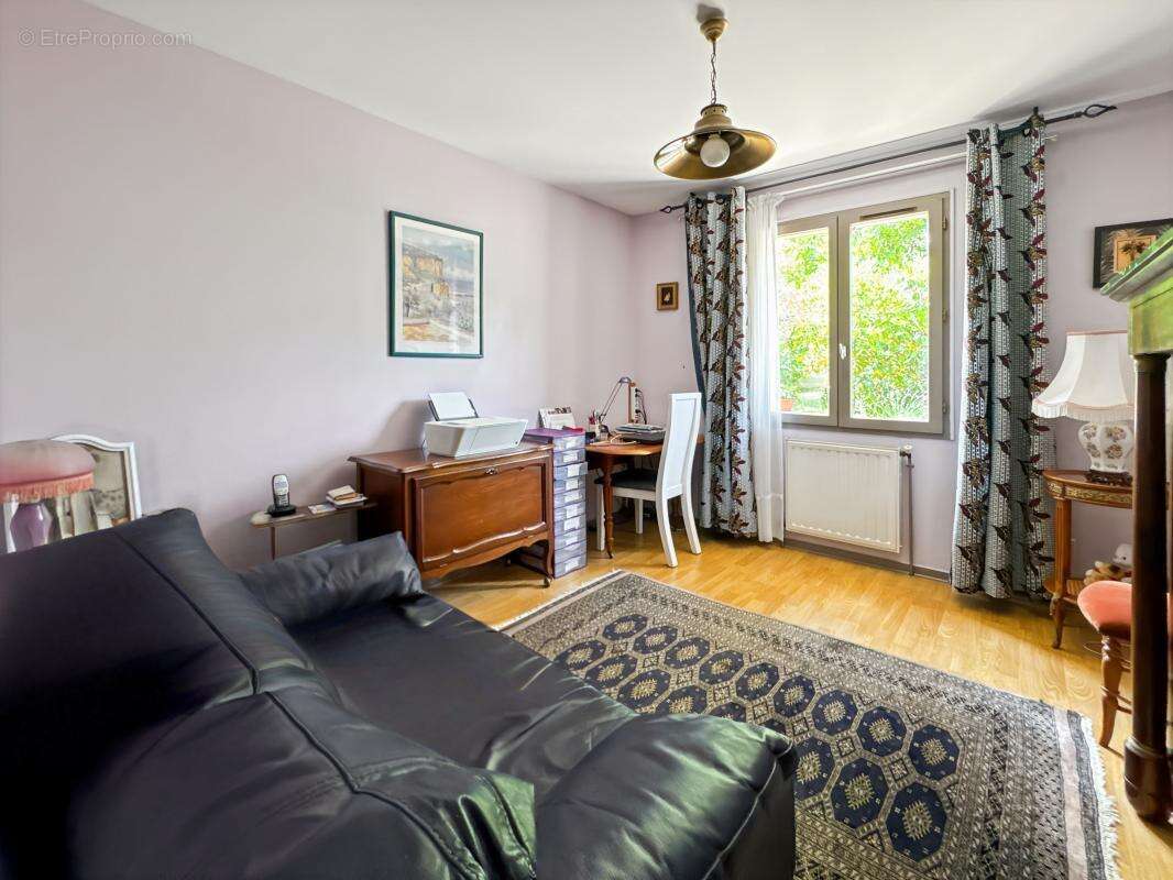 Maison à COULOUNIEIX-CHAMIERS