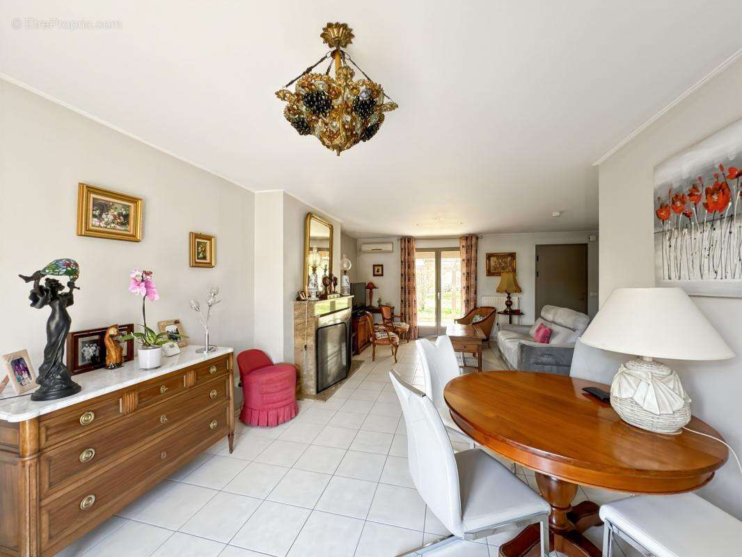 Maison à COULOUNIEIX-CHAMIERS