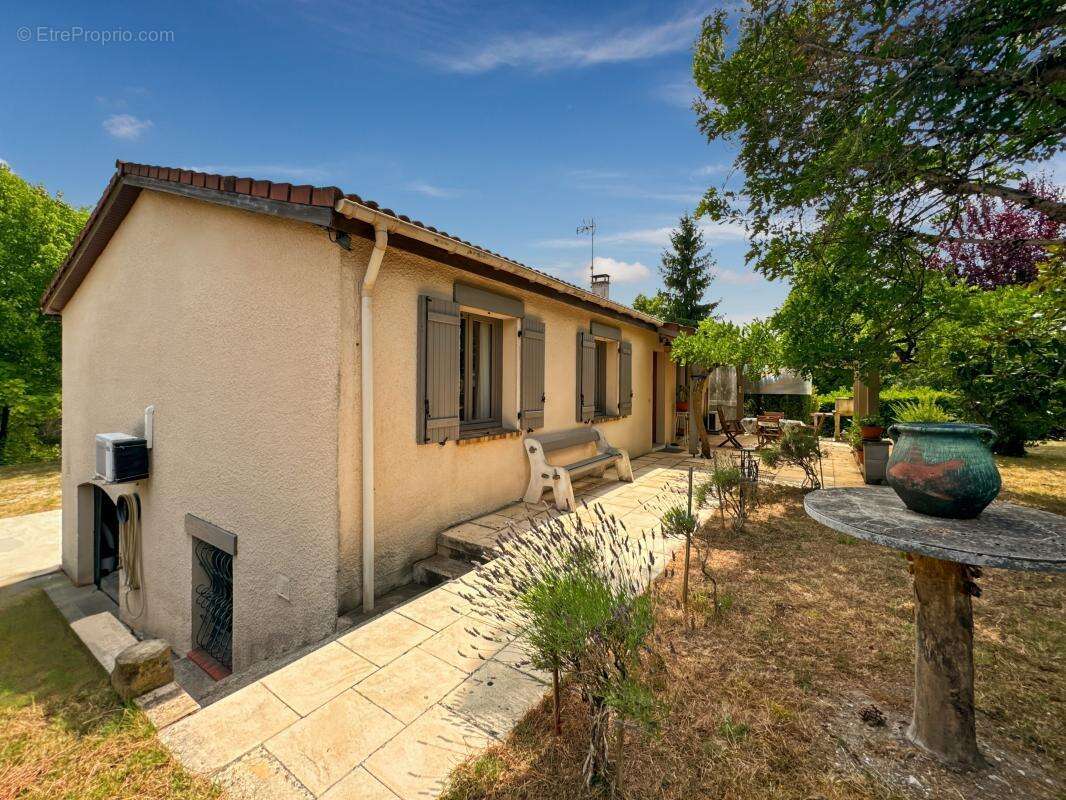 Maison à COULOUNIEIX-CHAMIERS