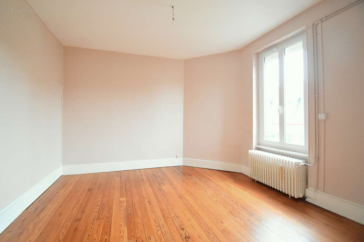 Appartement à MOULINS