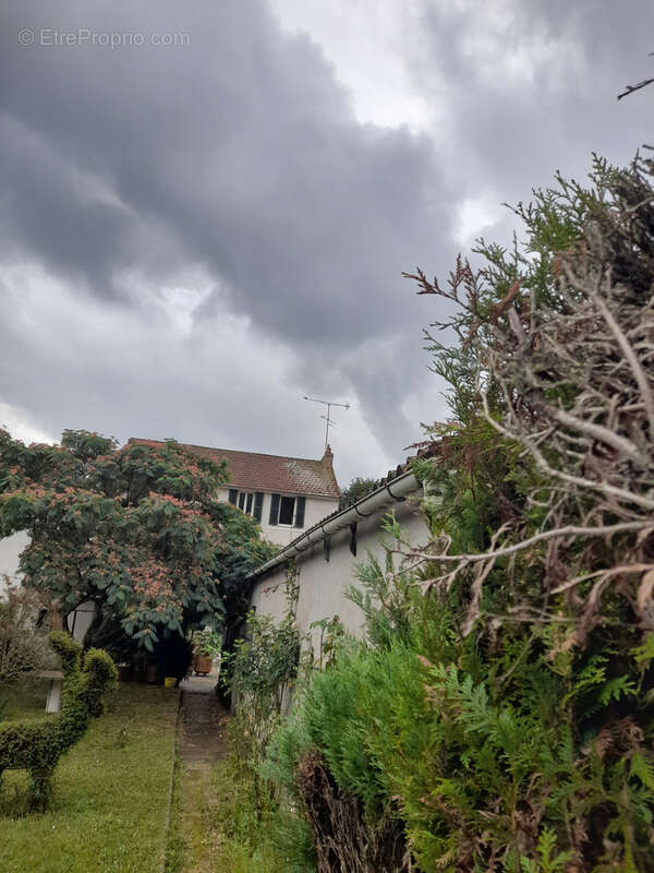 Maison à NEUVY-SUR-LOIRE