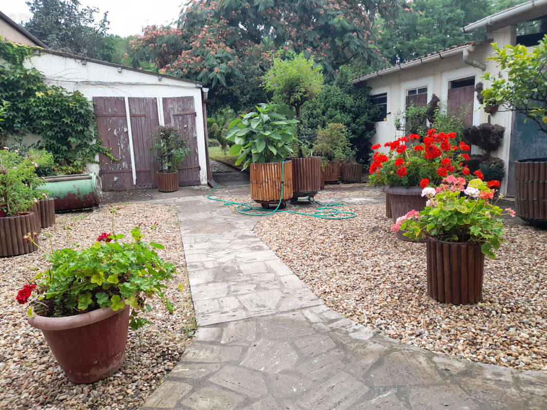 Maison à NEUVY-SUR-LOIRE