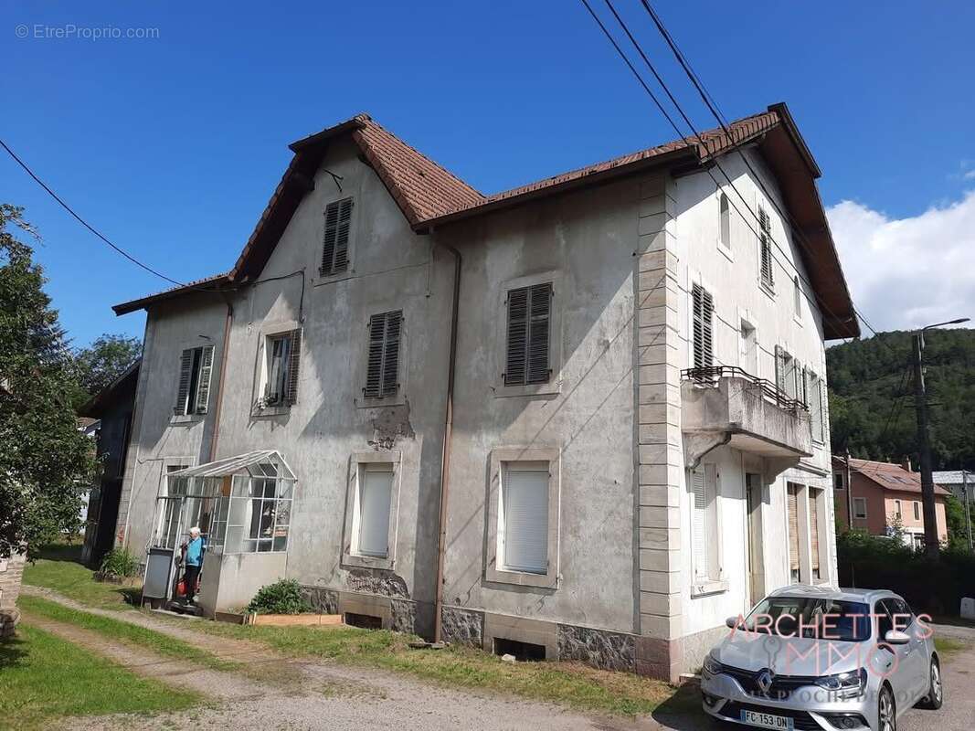 Appartement à FRESSE-SUR-MOSELLE