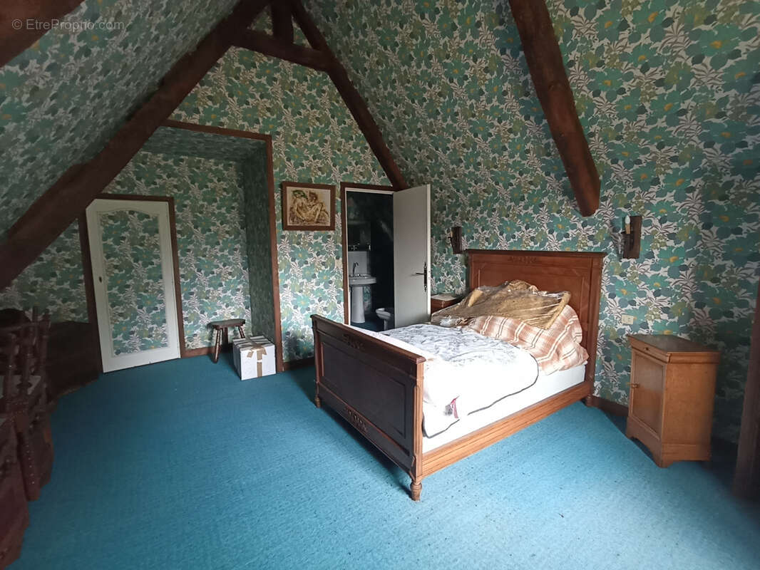 Maison à SAINT-POIS