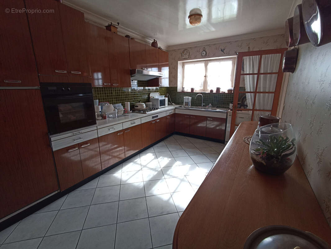 Maison à SAINT-POIS