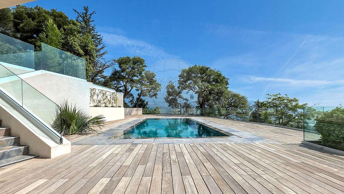 Maison à ROQUEBRUNE-CAP-MARTIN