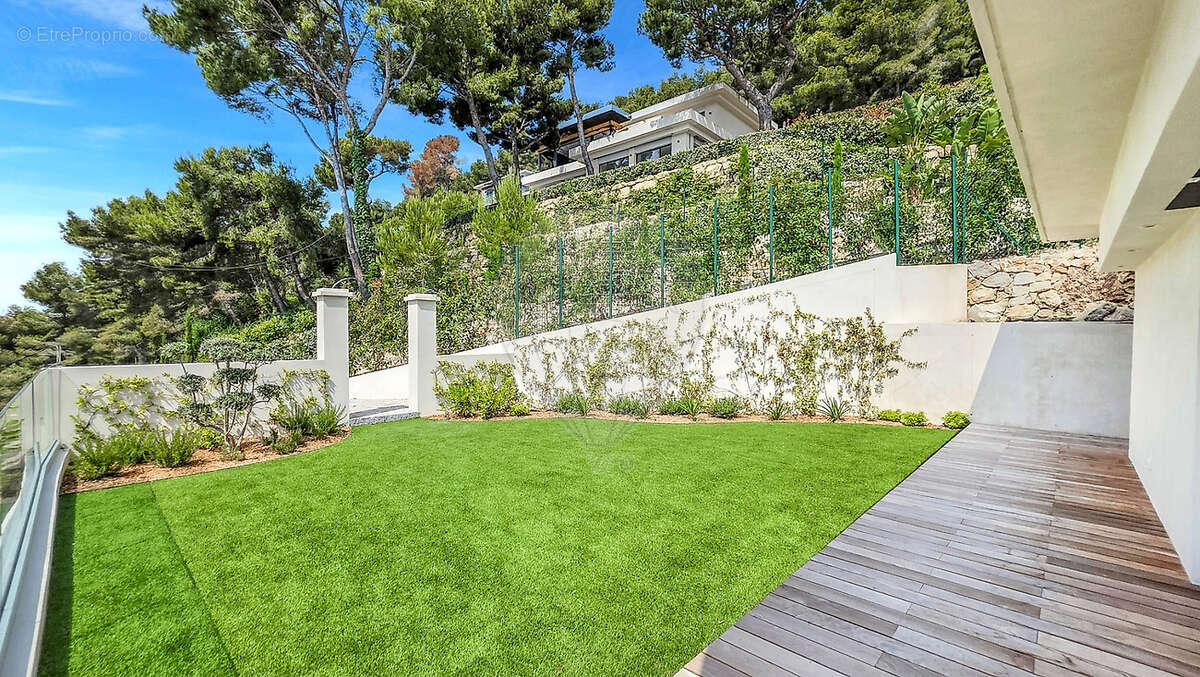 Maison à ROQUEBRUNE-CAP-MARTIN
