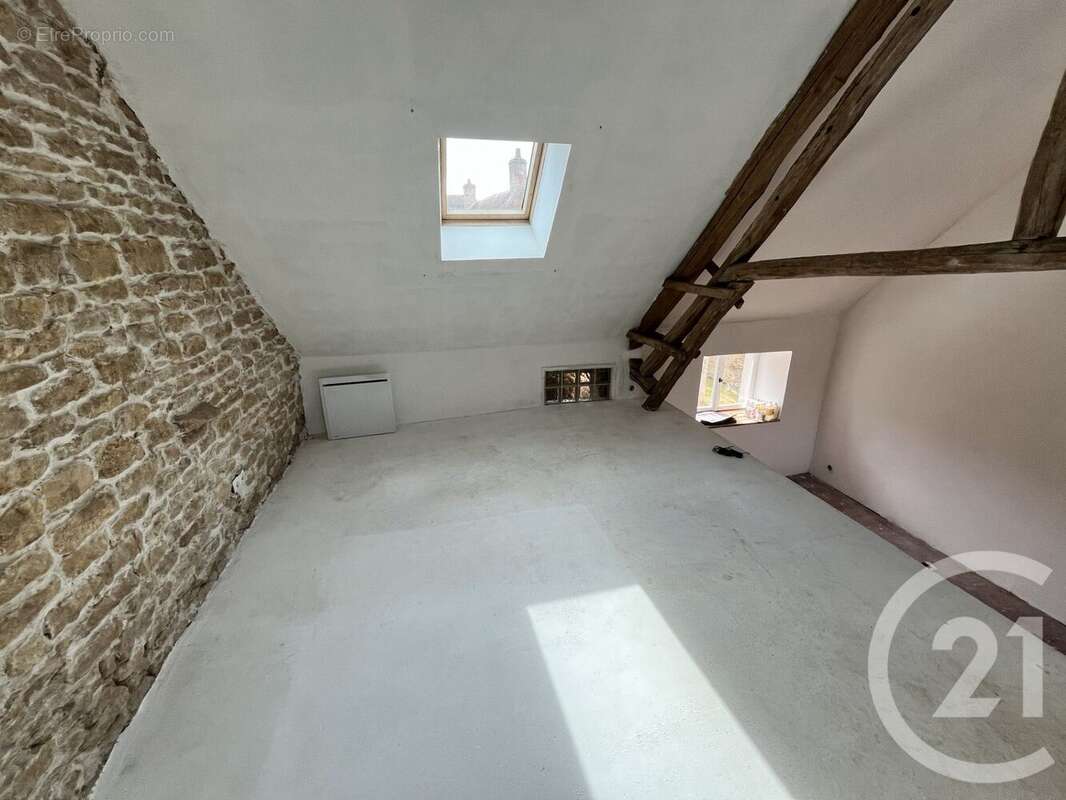 Maison à SAINT-PIERRE-DU-MONT