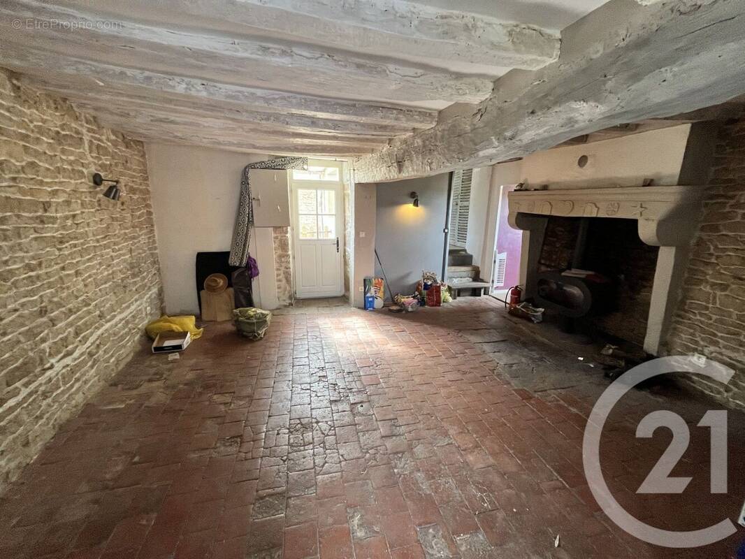 Maison à SAINT-PIERRE-DU-MONT