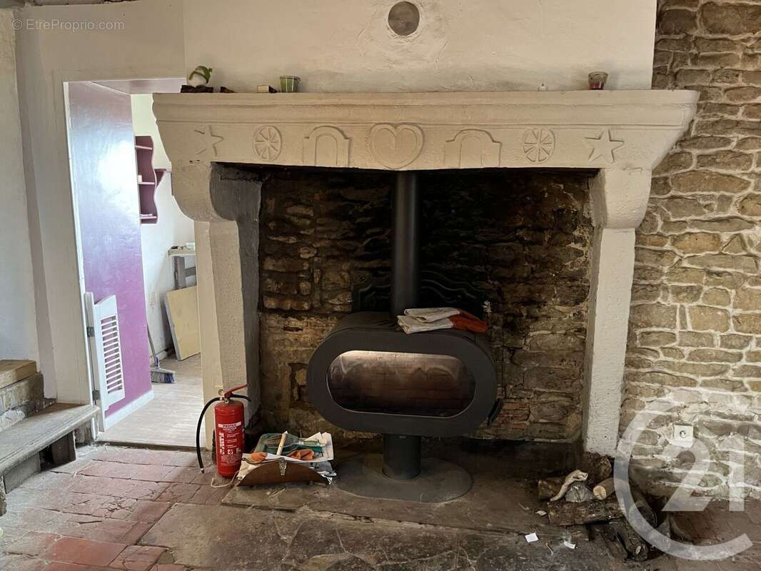 Maison à SAINT-PIERRE-DU-MONT