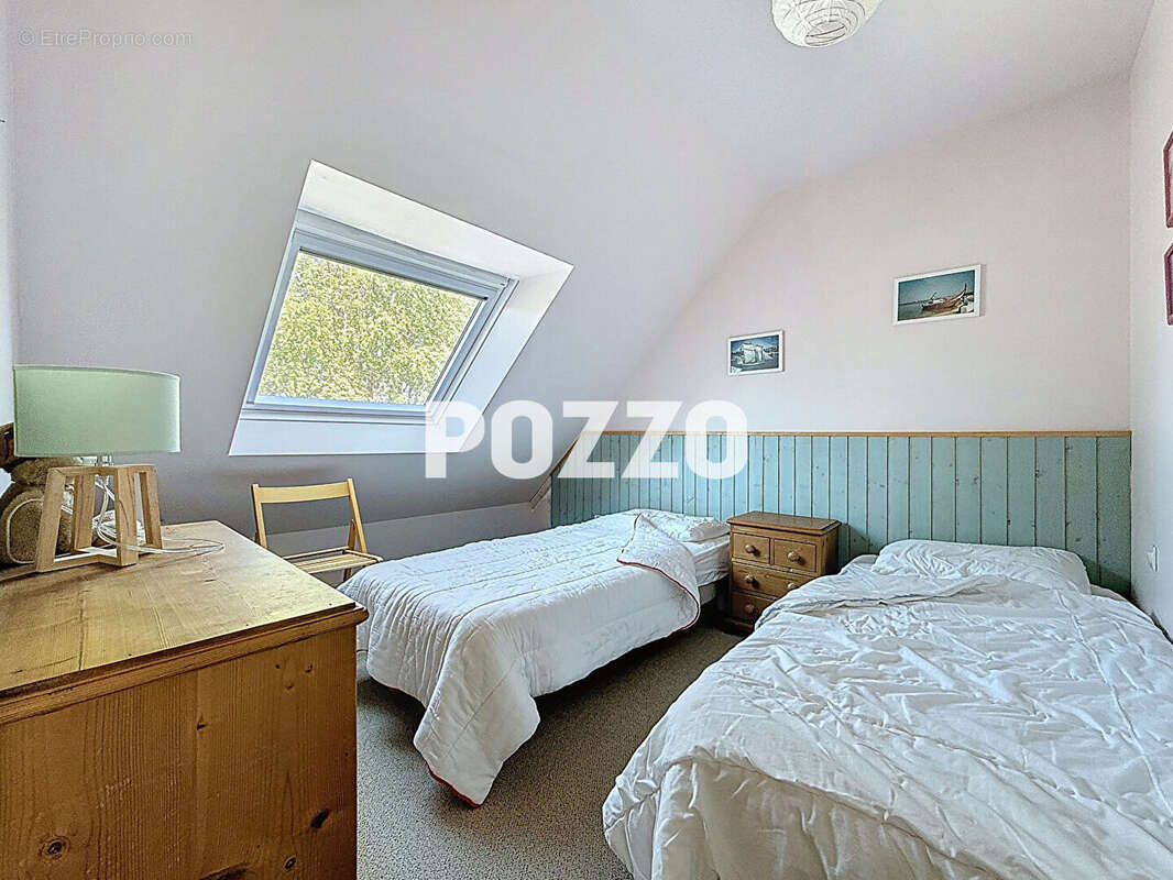 Maison à DONVILLE-LES-BAINS