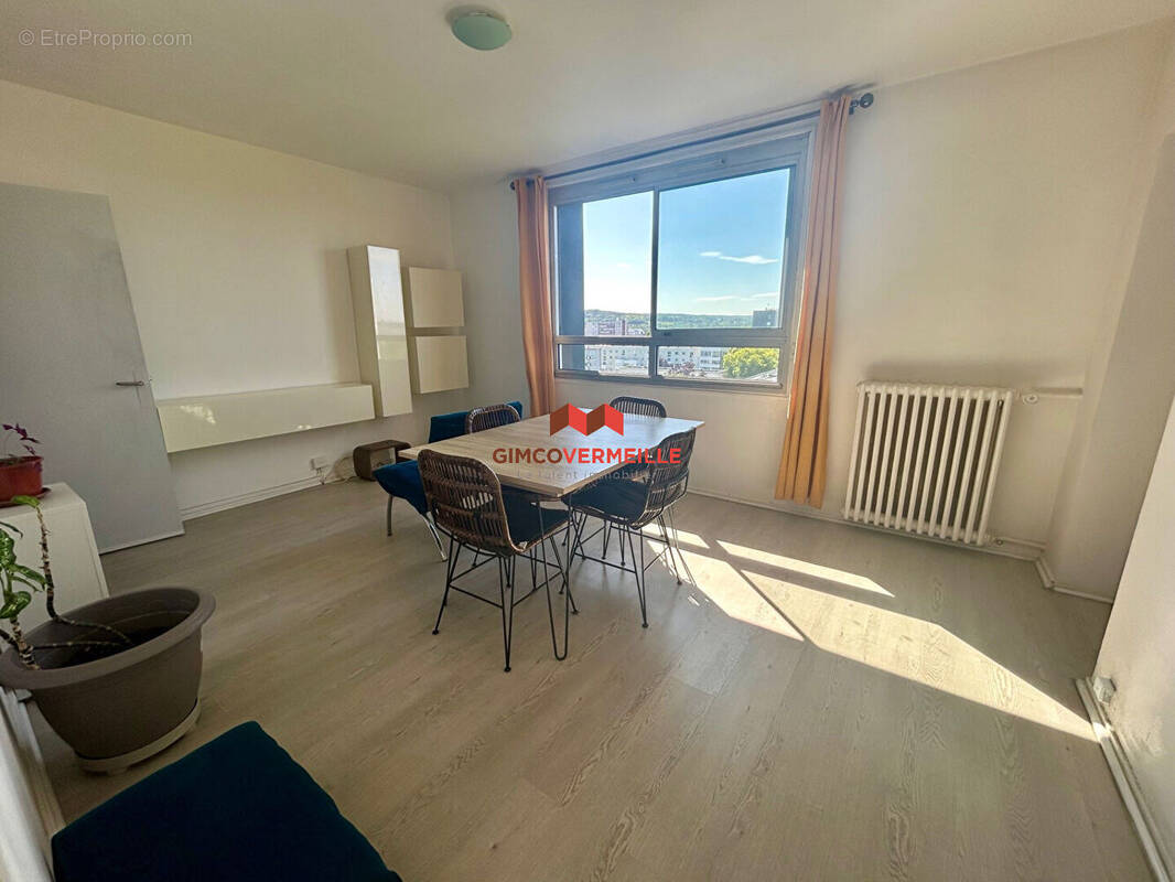 Appartement à POISSY