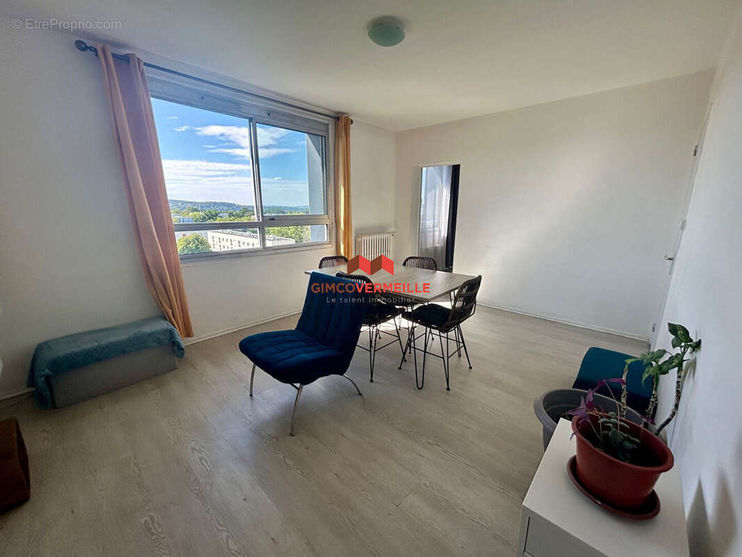 Appartement à POISSY