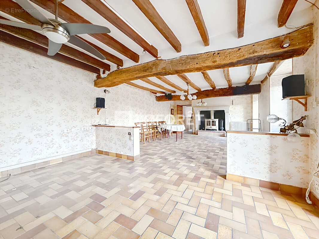 Maison à BRISSAC-QUINCE