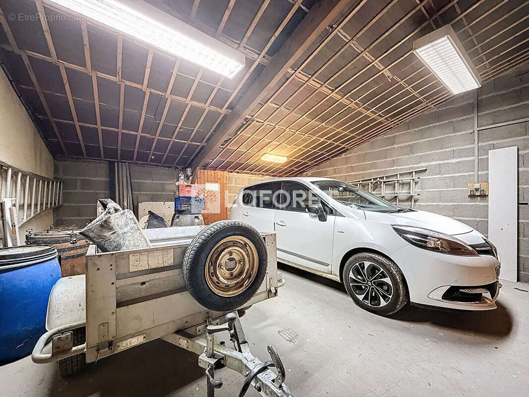 Maison à BRISSAC-QUINCE