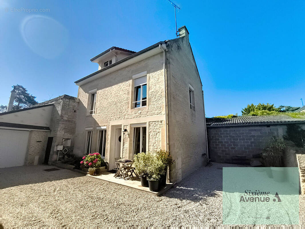 Maison à HERMANVILLE-SUR-MER