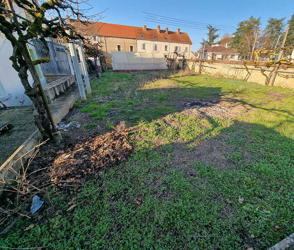 Maison à FOURCHAMBAULT