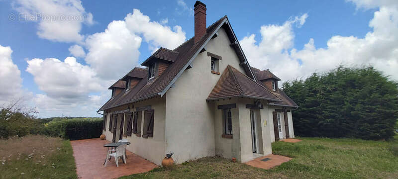 Maison à LES AUTHIEUX-SUR-CALONNE