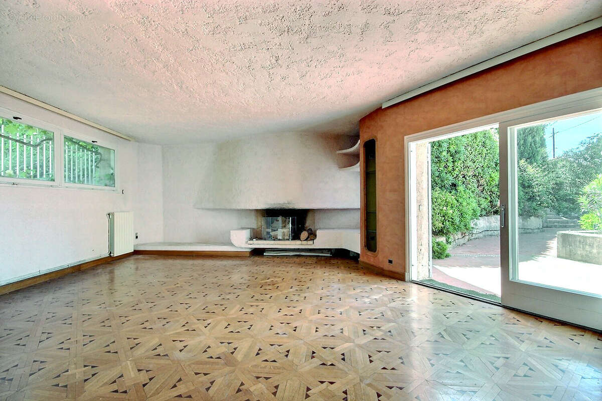 Maison à MARSEILLE-7E