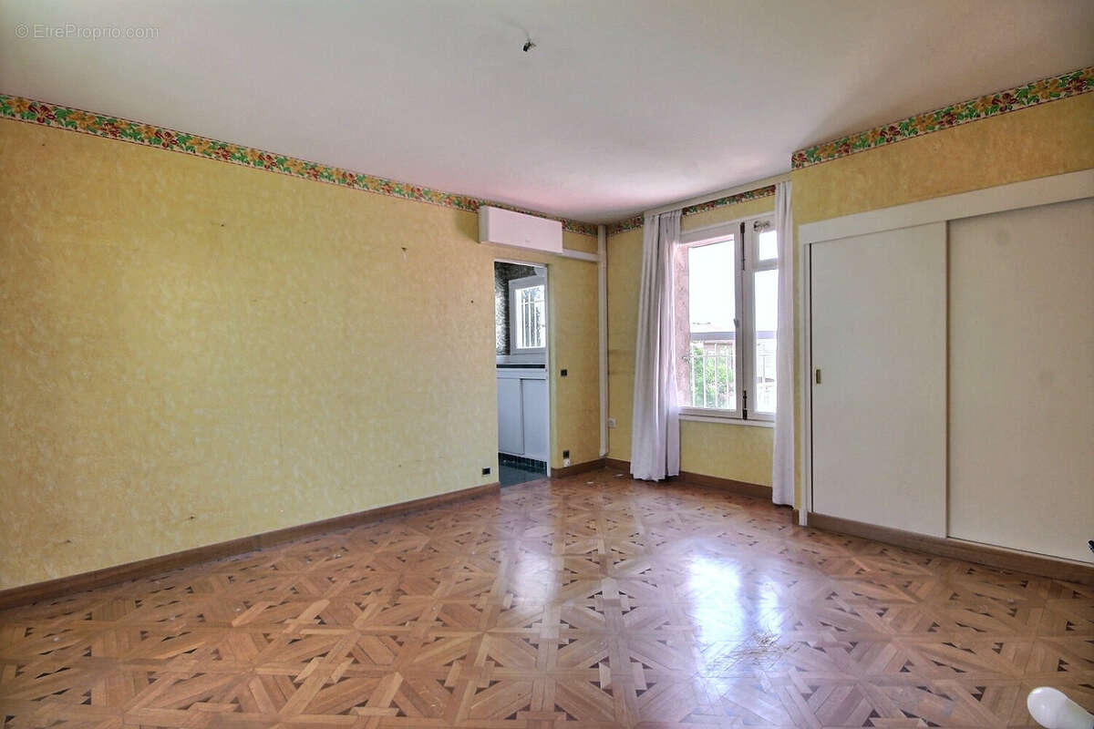 Maison à MARSEILLE-7E