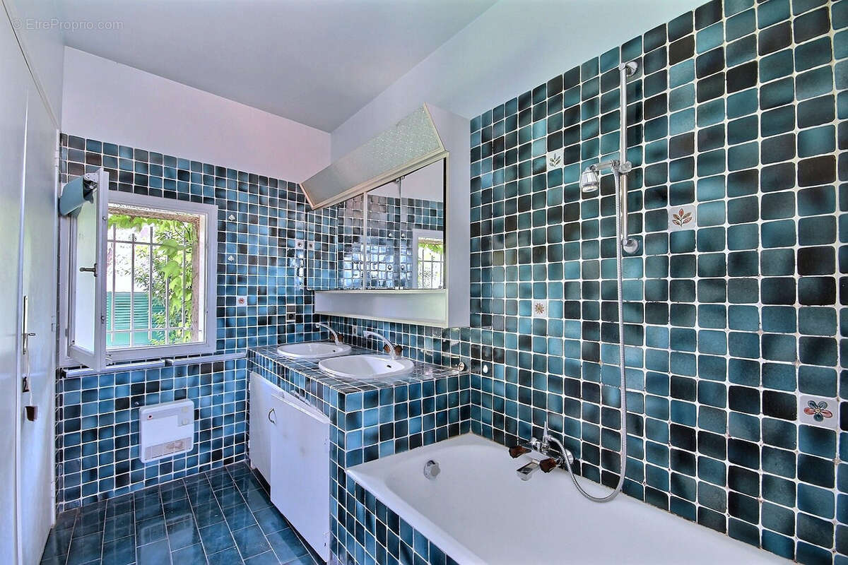 Maison à MARSEILLE-7E