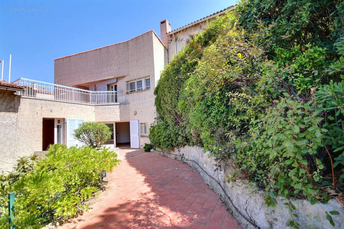 Maison à MARSEILLE-7E