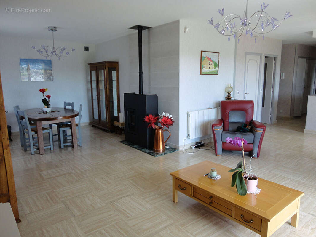 Maison à LONS-LE-SAUNIER