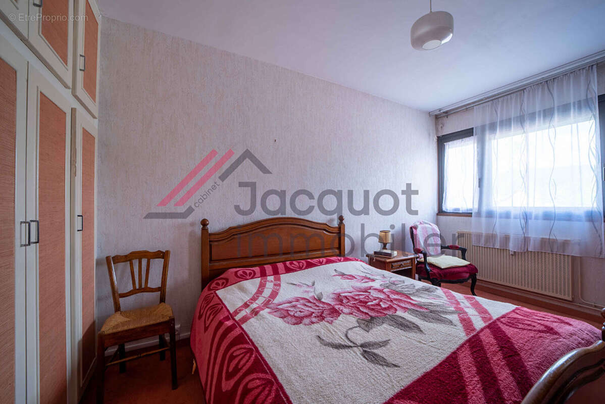 Appartement à LONS-LE-SAUNIER