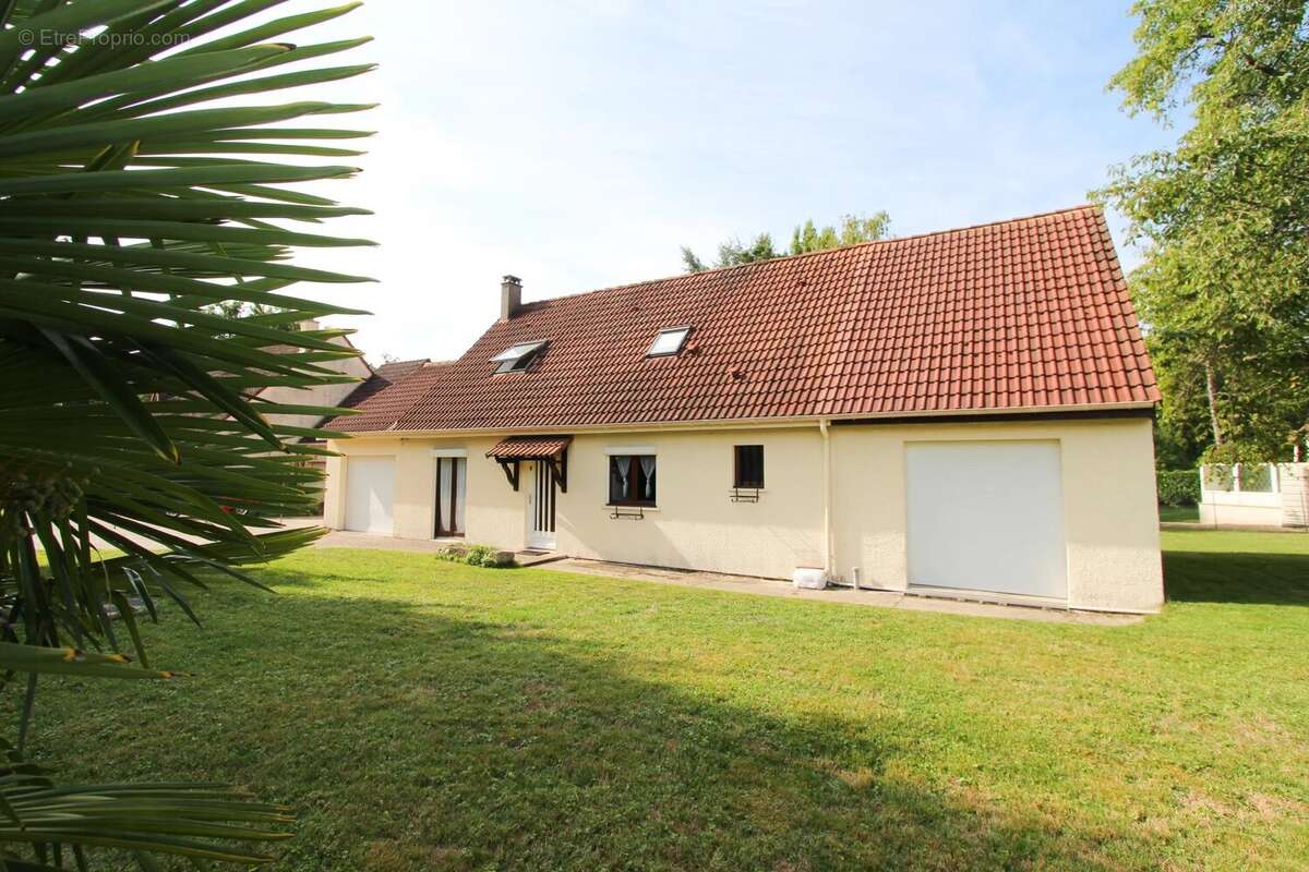 Maison à NANTEAU-SUR-ESSONNE