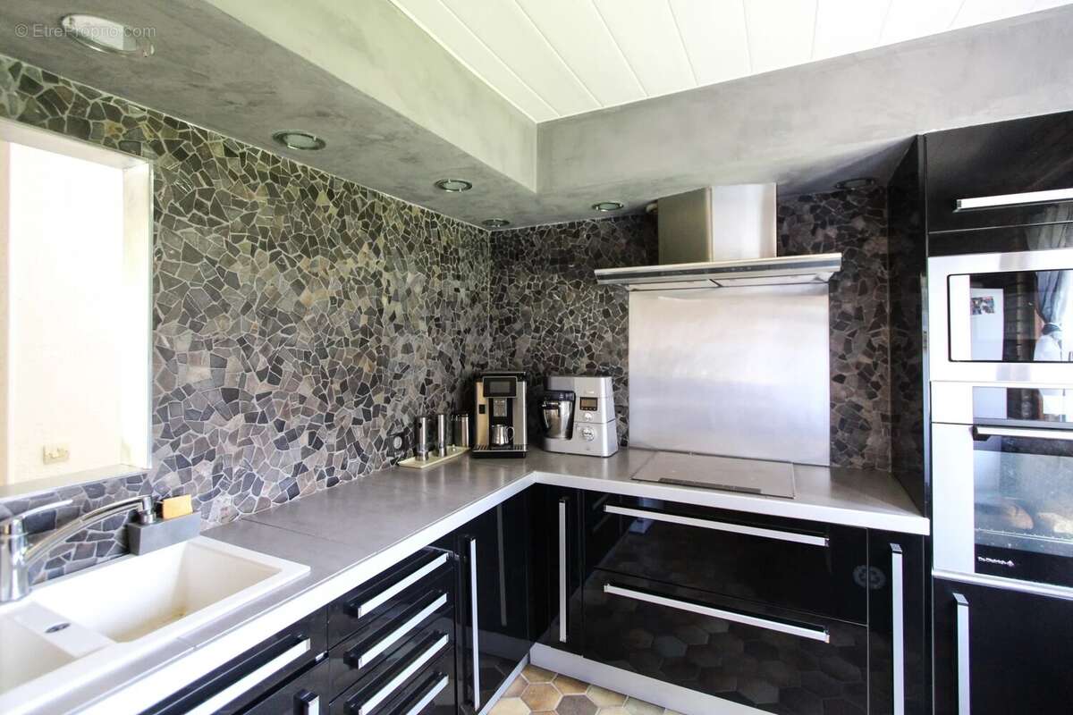 Maison à NANTEAU-SUR-ESSONNE