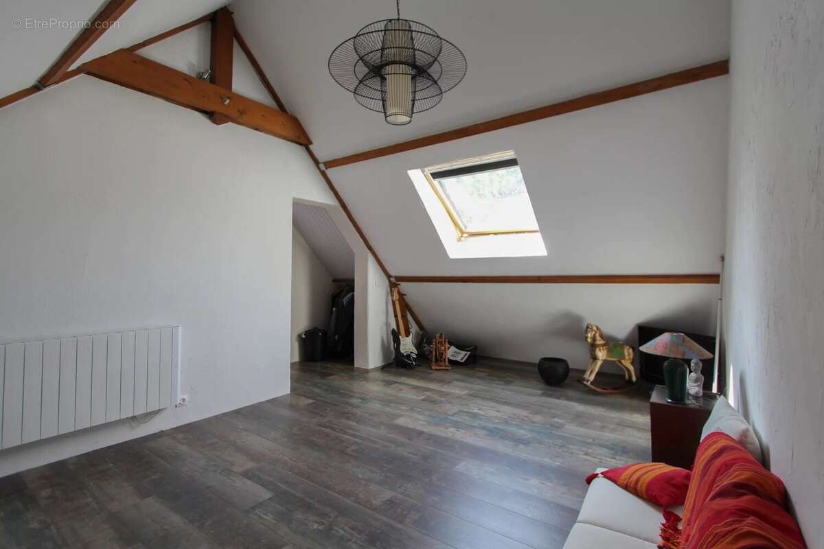 Maison à NANTEAU-SUR-ESSONNE