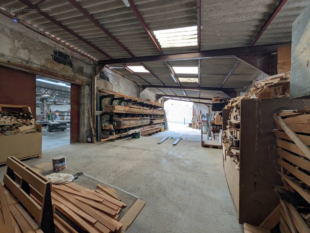 n°1 - Commerce à COTTANCE