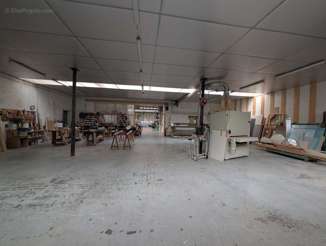 n°3 - Commerce à COTTANCE