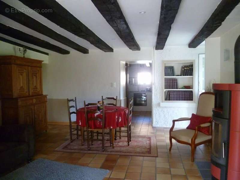 Appartement à ORADOUR-SUR-VAYRES