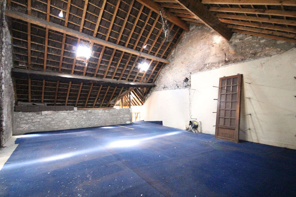 Maison à PONT-SAINTE-MAXENCE